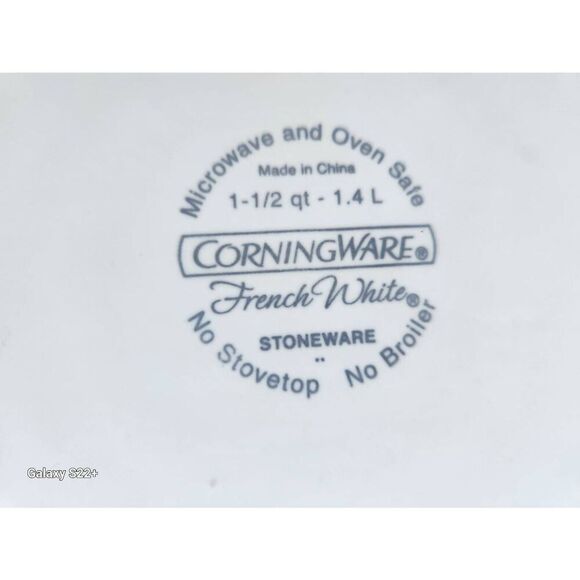 CorningWare French White Stoneware, set of casserole dishes with plastic kids - Picture 7 of 8